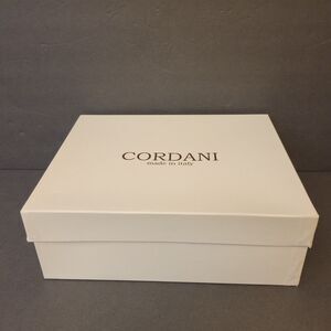 Cordani Empty White Storage Shoes Box With Tissue Product Tag 2 Shoe Insert